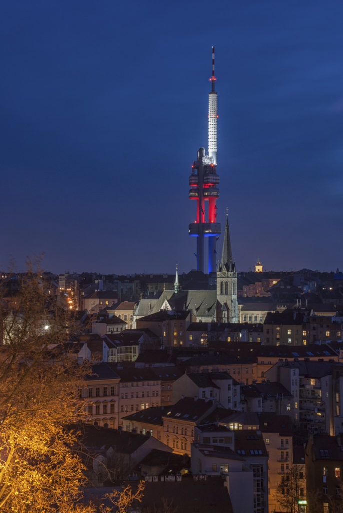 Praga "Miastem o Stu Wieżach"