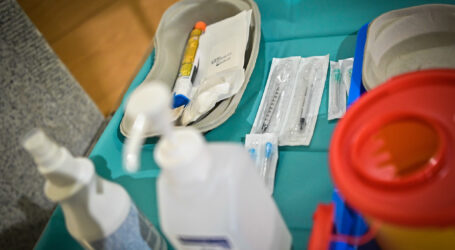 W poniedziałek przybyło 1.405 potwierdzonych przypadków koronawirusa w Czechach